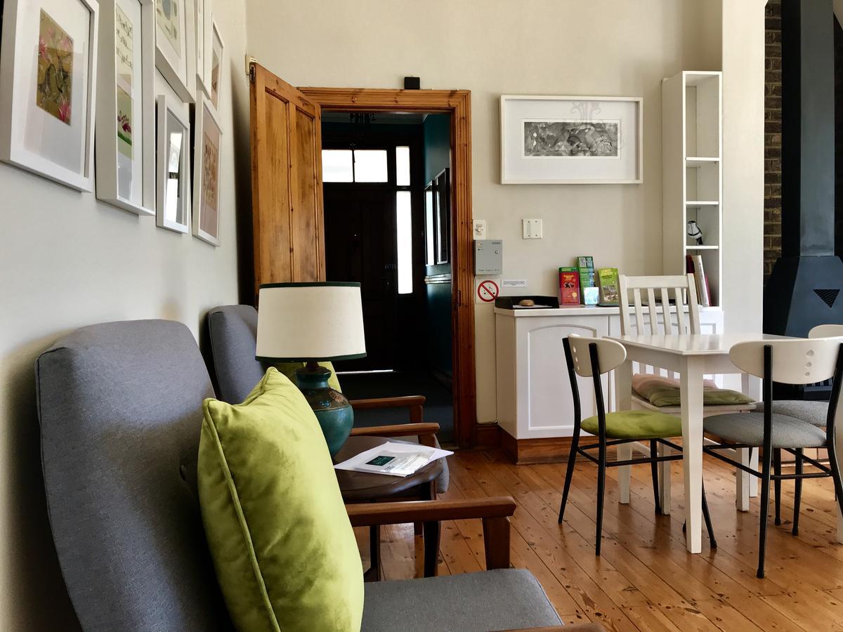 Melville Manor Guest House โจฮันเนสเบิร์ก ภายนอก รูปภาพ