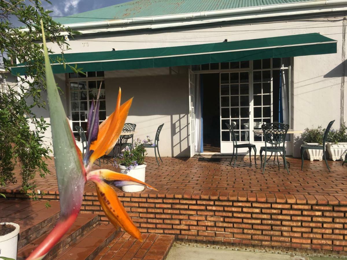 Melville Manor Guest House โจฮันเนสเบิร์ก ภายนอก รูปภาพ