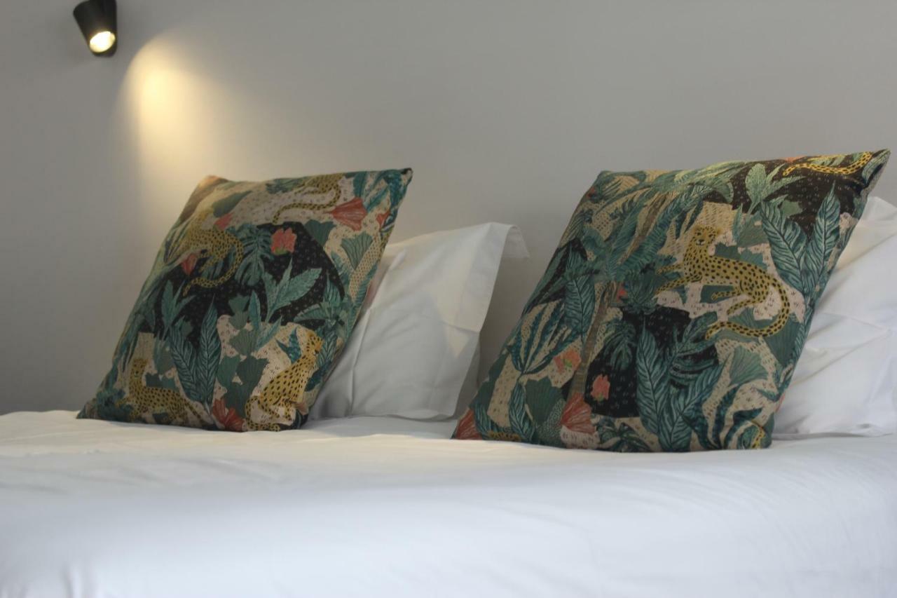 Melville Manor Guest House โจฮันเนสเบิร์ก ภายนอก รูปภาพ